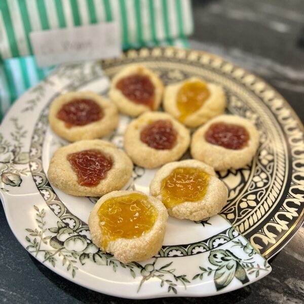 Thumbprint jam shortbread 2023/02